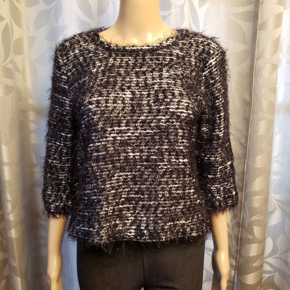Vince Camuto Petite Fuzzy Crop Sweater - Picture 3 of 12